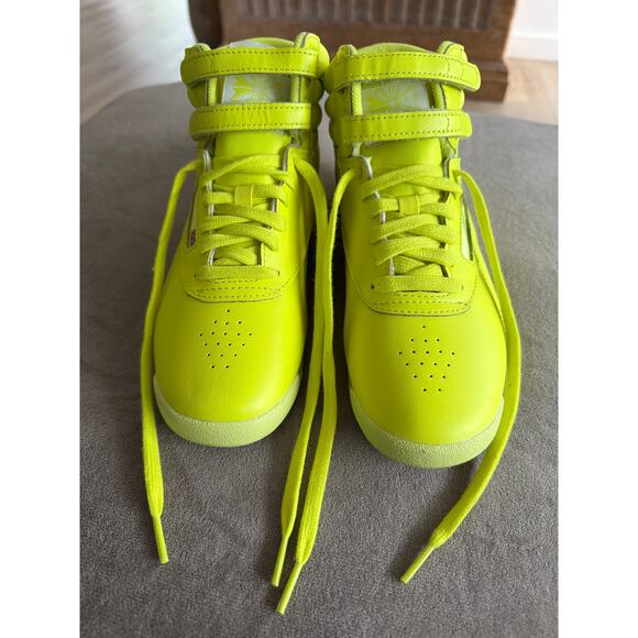 Womens reebok freestyle hi athletic
High Top Sneaker Trainers 431 Sz 8 like - Picture 8 of 9